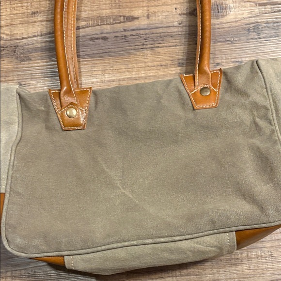 Stylish Tan and Gray canvad Bag - Picture 3 of 5